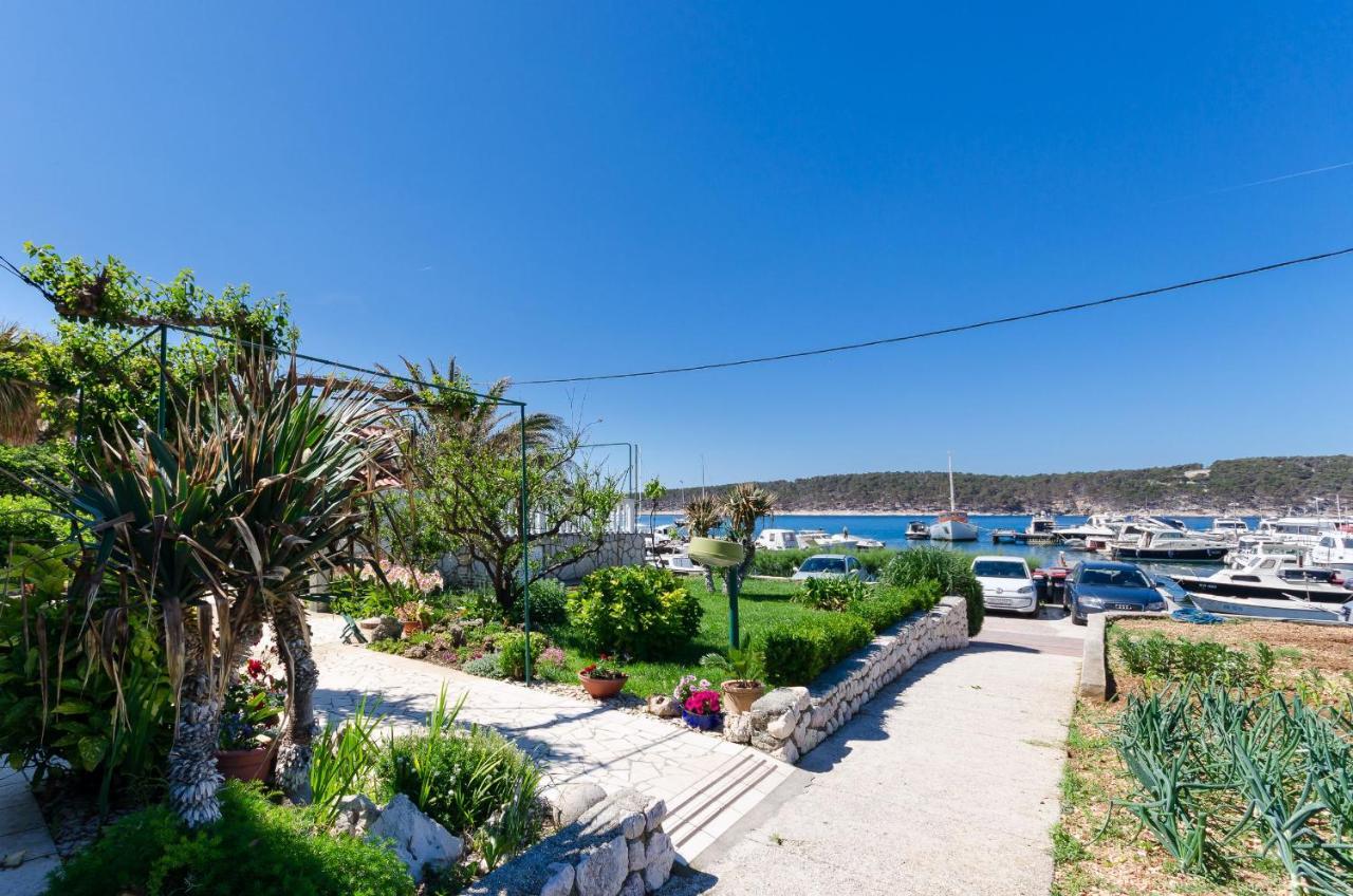 Apartments Near The Sea Barbat Barbat na Rabu ภายนอก รูปภาพ