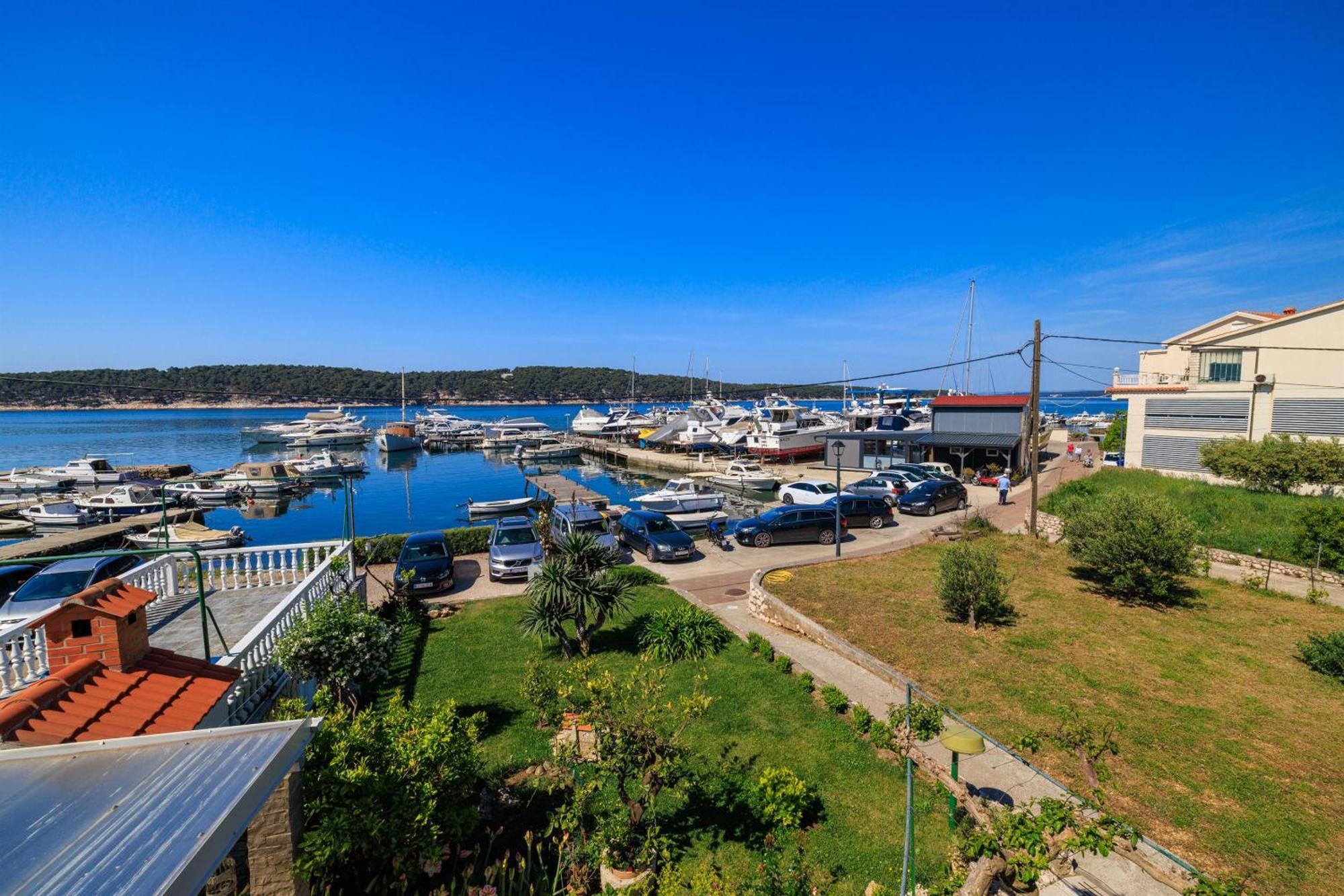 Apartments Near The Sea Barbat Barbat na Rabu ภายนอก รูปภาพ